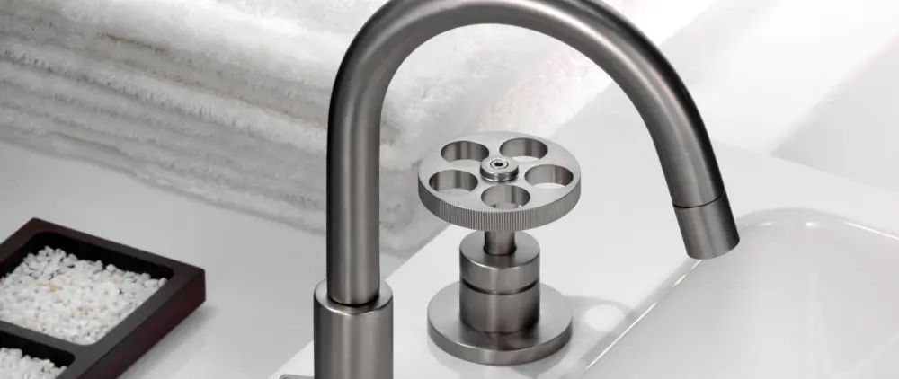 Luxury Hotel Quality Floor-mounted bath faucet hand shower