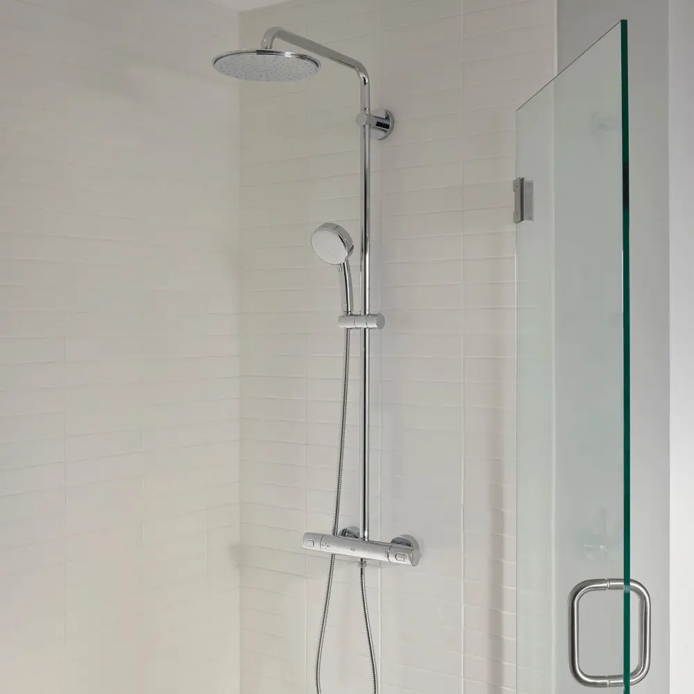 Shower head - 1 spray jet Storage Hooks