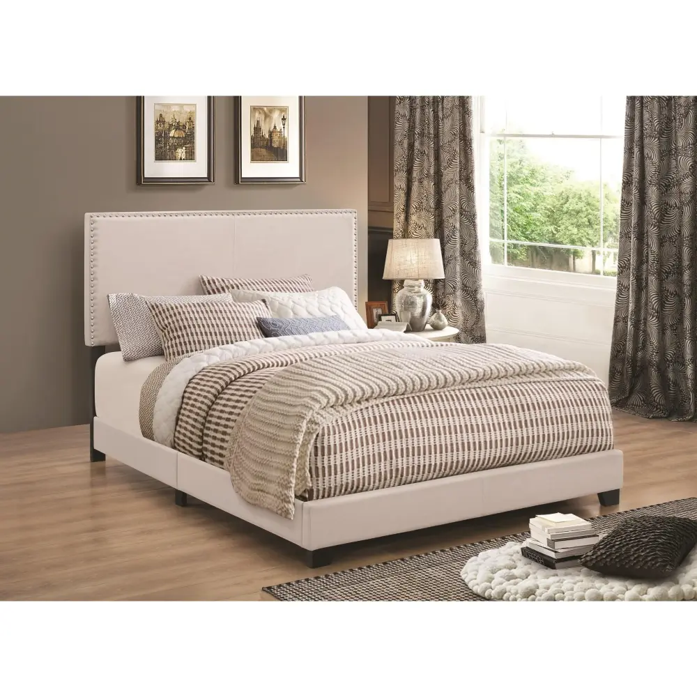 Diamond Modern Furniture COA Boyd Full Upholstered Platform Bed 350051F