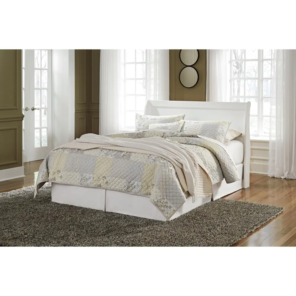 Diamond Present-day Furniture Exclusive Design Bed Components Headboard B129-77