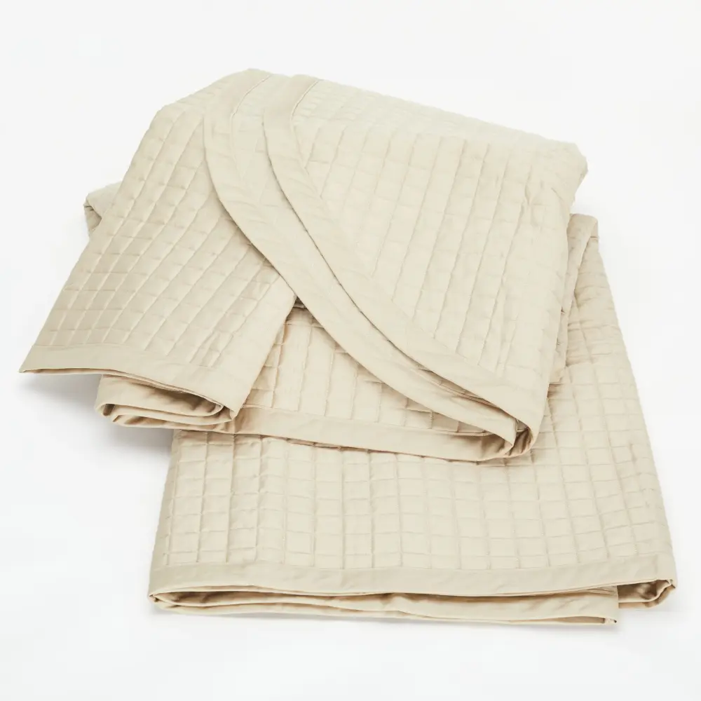 Wrinkle-Resistant Masaccio Quilted Coverlet