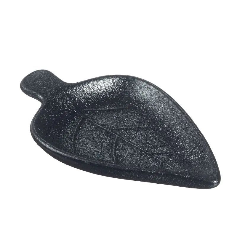 Solia Quick-Connect Black Ceramic Sandy Leaf 3.8"x2.4"x0.5", Case 144 Pieces, DC57001c