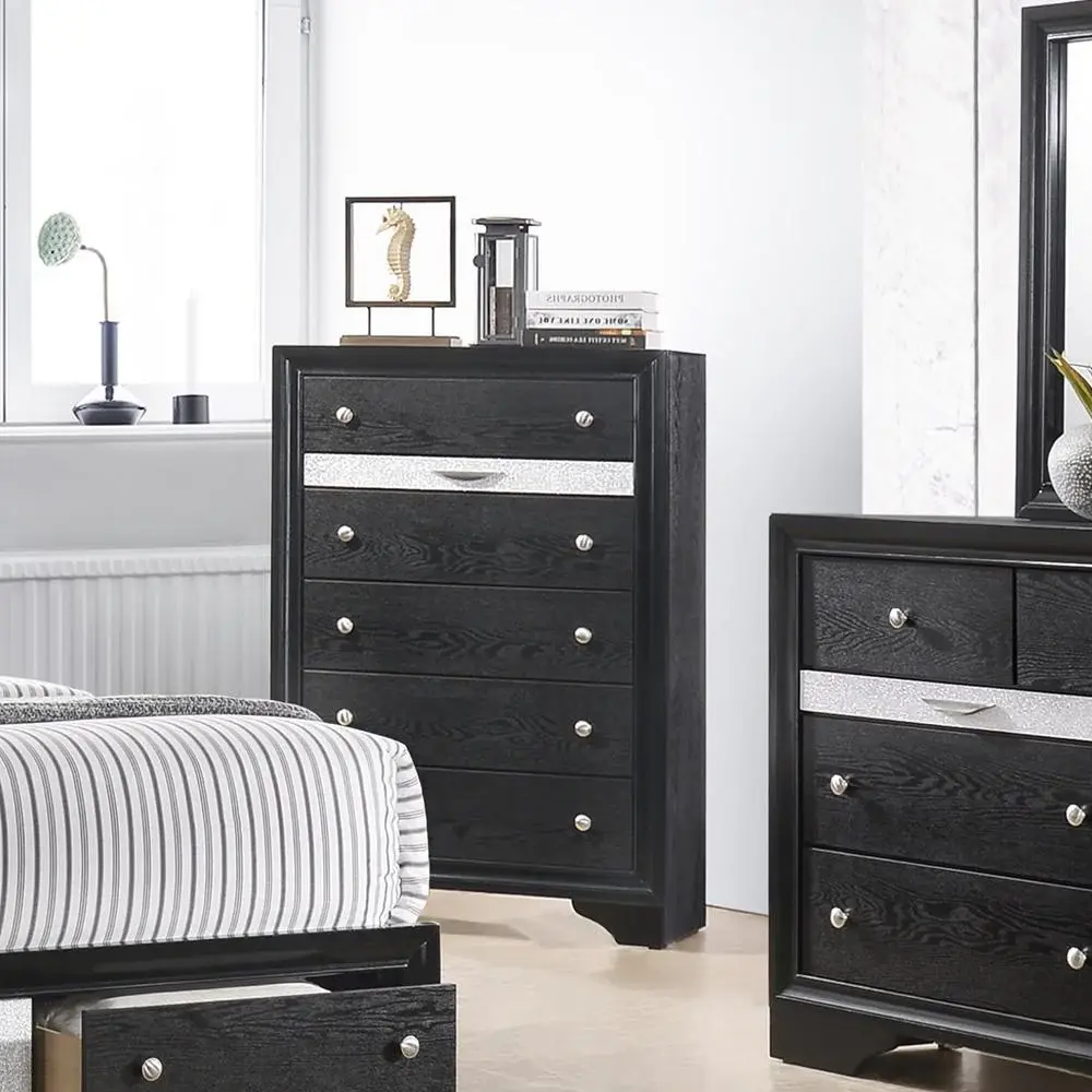 Diamond Modern Furniture CM Regata 6-Drawer Chest B4670-4