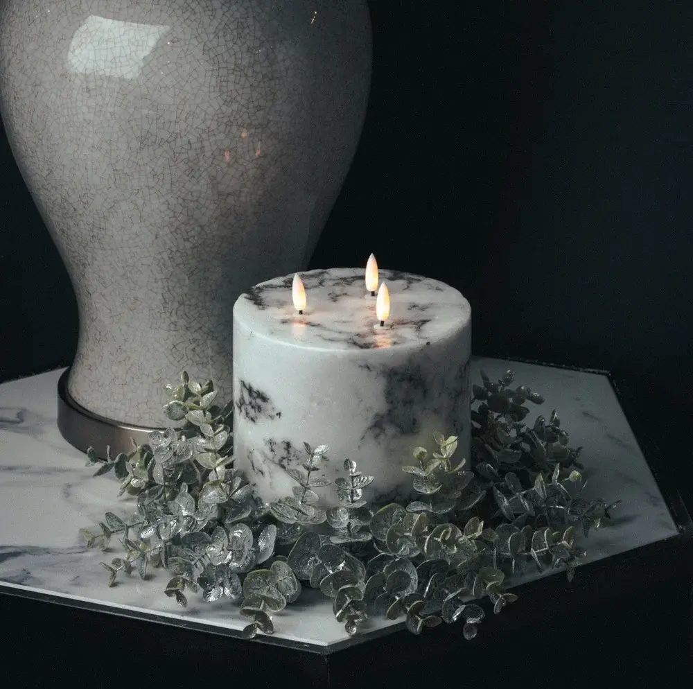 Opaque Eucalyptus Candle Wreath Battery Pack