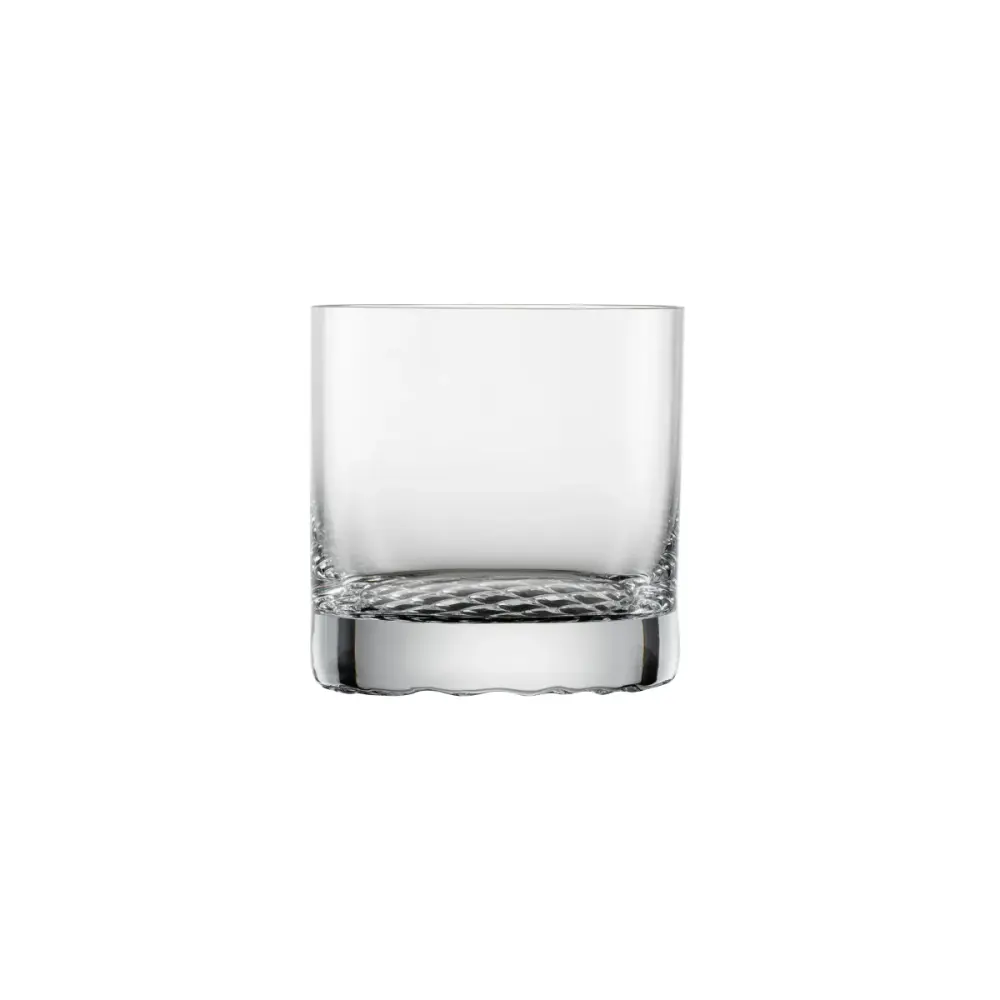 Chess Whiskey Glass 16.9oz Adjust 4