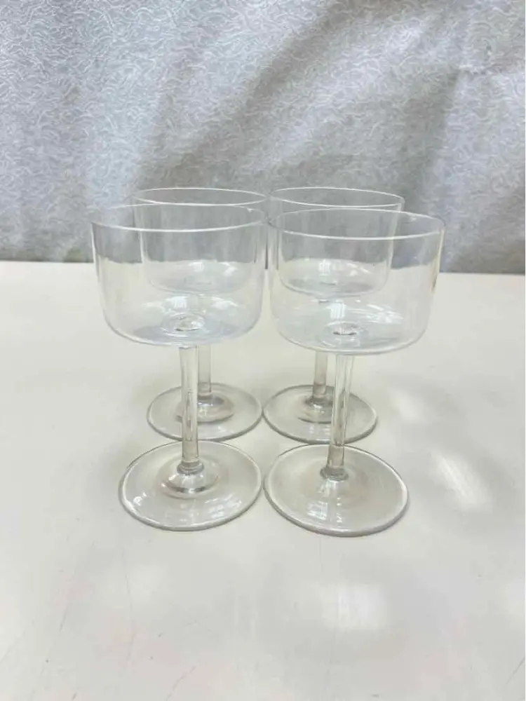 4 SHORT CLEAR GLASSES
