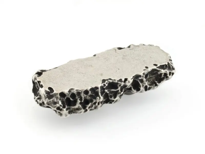 Richelieu 1 1/4-inch (32 mm) Center-to-Center Old Silver Modern Stone Influenced Cabinet Pull, 2 3/4 x 1 3/16 , 2256070139