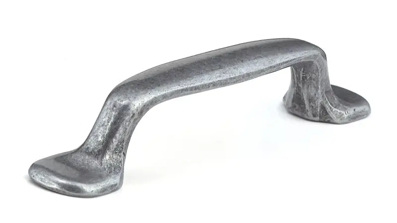 Richelieu Monceau Gatherion 3 3/4-inch (96 mm) Natural Iron, Traditional Curved Cabinet Pull, BP2377596908