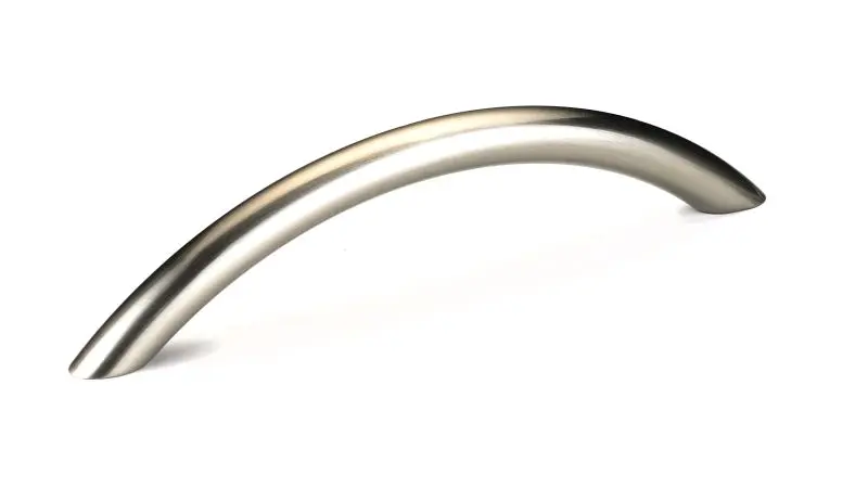 Richelieu Protective Arverne Gatherion 3 3/4-inch (96 mm) Brushed Nickel-Plated Modern Arched Cabinet Pull, BP15400195
