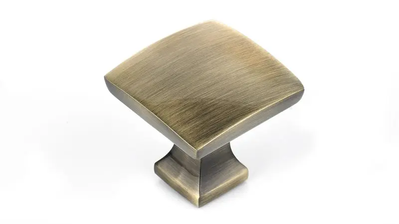 Richelieu Rosemère Gatherion 1 5/16-inch (33 mm) Antique English Transitional Square Cabinet Knob, BP76533AE