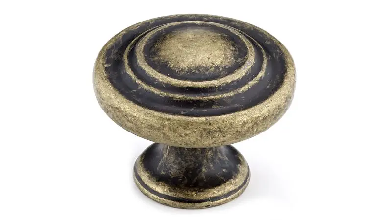 Richelieu UV-Resistant Notre-Dame Gatherion 1 5/16-inch (34 mm) Burnished Brass, Traditional Round Cabinet Knob, BP10734BB