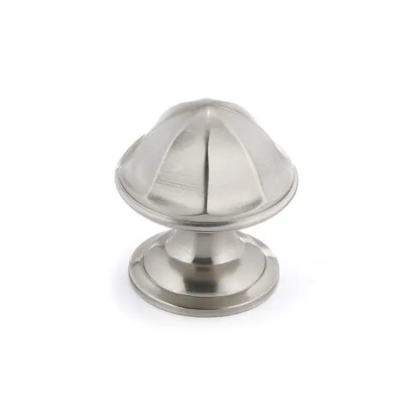 Richelieu Wear-Resistant Seaton Gatherion 1 1/8-inch (28 mm) Brushed Satin Nickel Modern Round Cabinet Knob, BP50128195