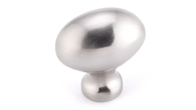 Richelieu Wide Beaconsfield Gatherion 1 1/4-inch (31 mm) x 13/16-inch (20 mm) Brushed Nickel Modern Oval Cabinet Knob, BP1...