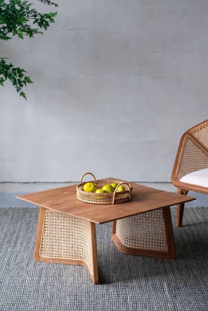 Teak Coffee Table - Natural Wood / Cocoa