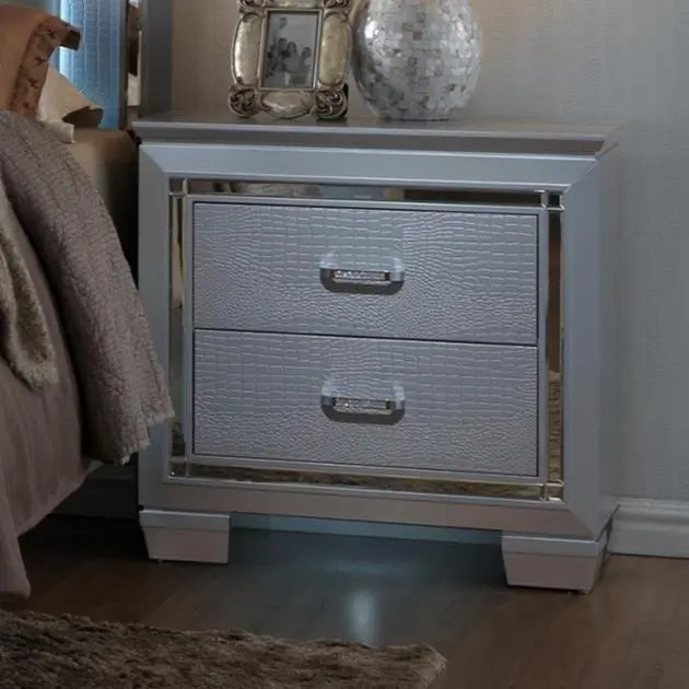 Diamond Modern Furniture CM Lillian 2-Drawer Nightstand B7100-2