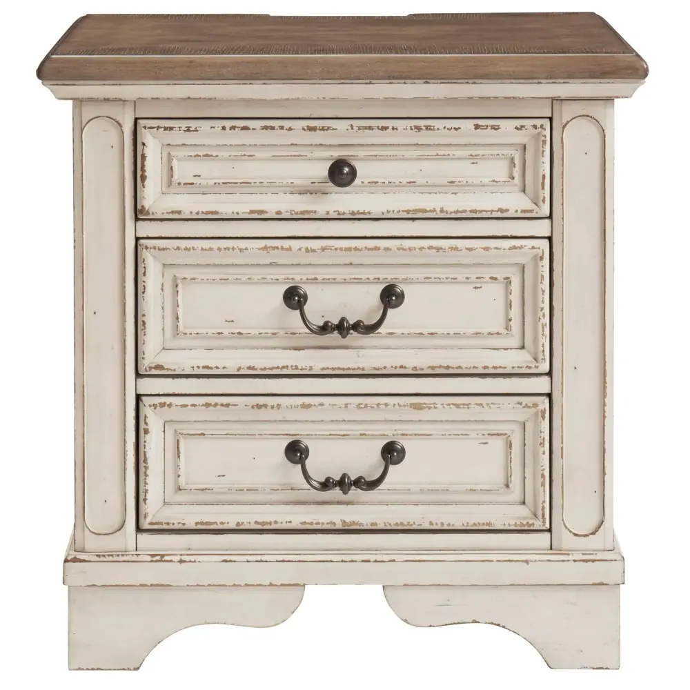 Diamond Modern Furniture Restricted Design Realyn 3-Drawer Nightstand B743-93