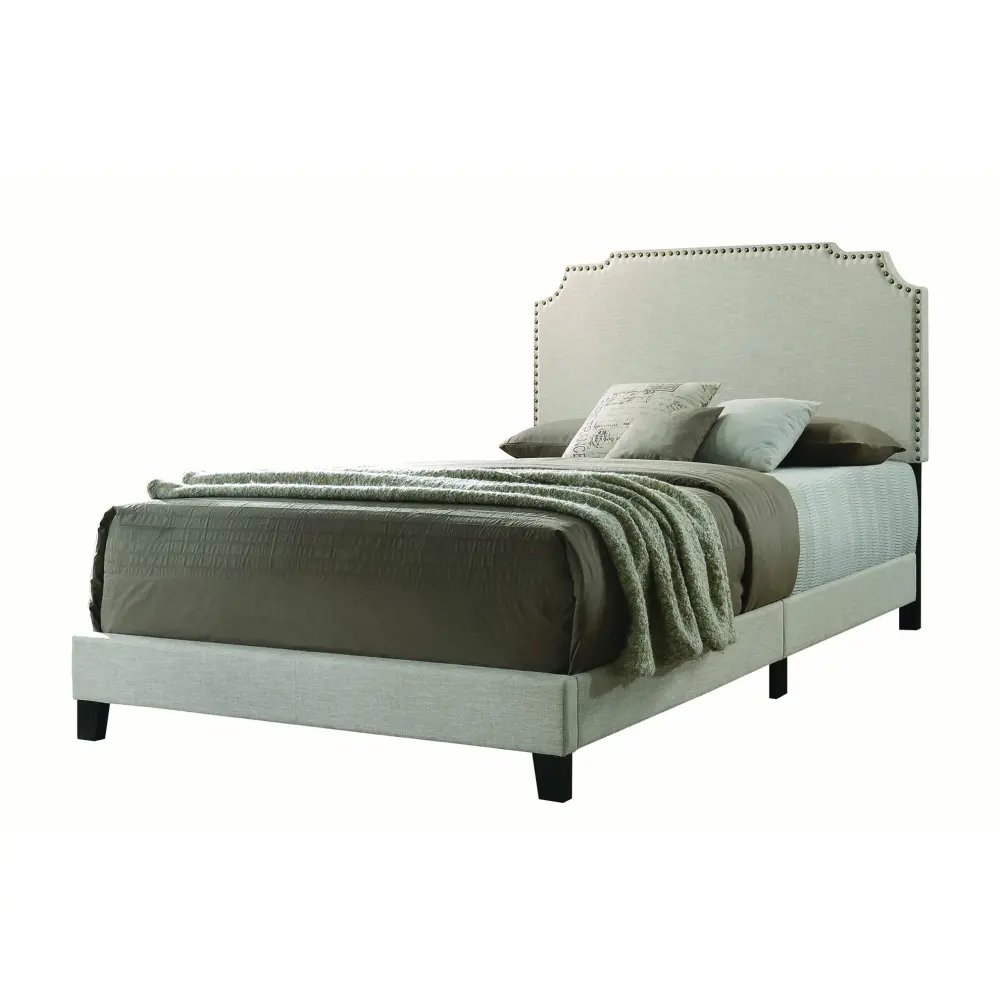 Diamond Cutting-edge Furniture COA Tamarac Full Upholstered Panel Bed 310061F