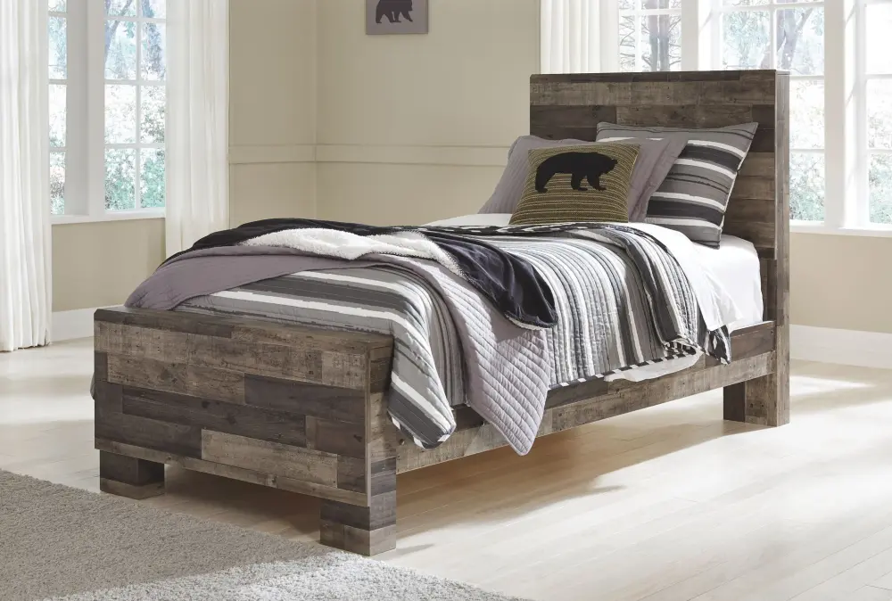 Slatted Headboard Derekson - Panel Bed