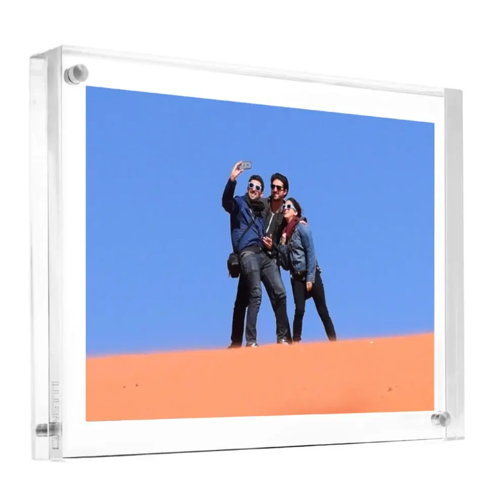 BASE MAGNETIC PICTURE FRAME® 8” x 10”