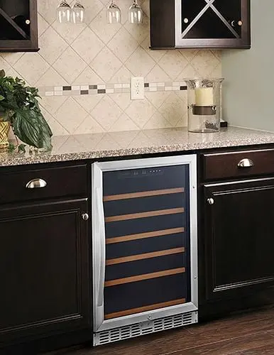 Eurodib Ribbed Single Zone Wine Cabinet 6 Shelves, USF54S