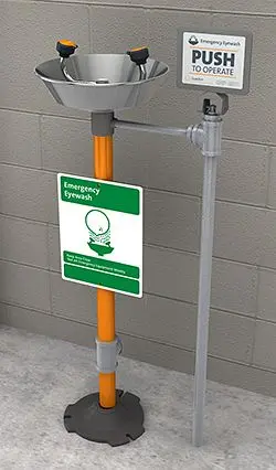 Guardian Freeze-Resistant Pedestal Mounted Eye Wash, GFR1825