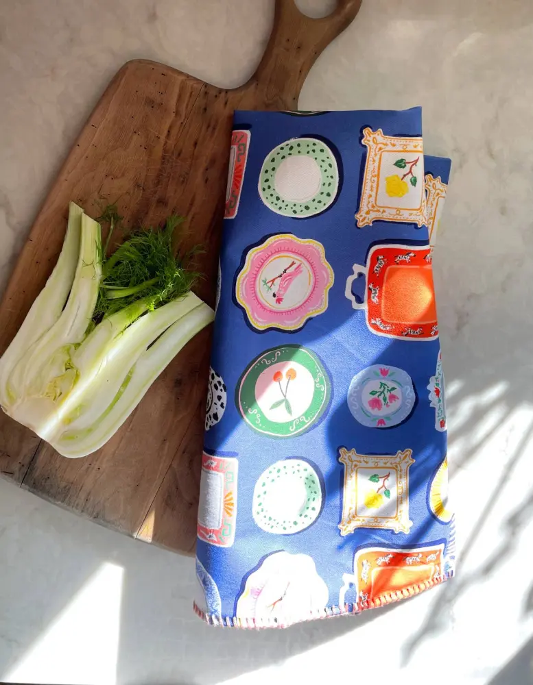 Non-Stick Dinner Plates Cotton Tea Towel Embroidered Detail