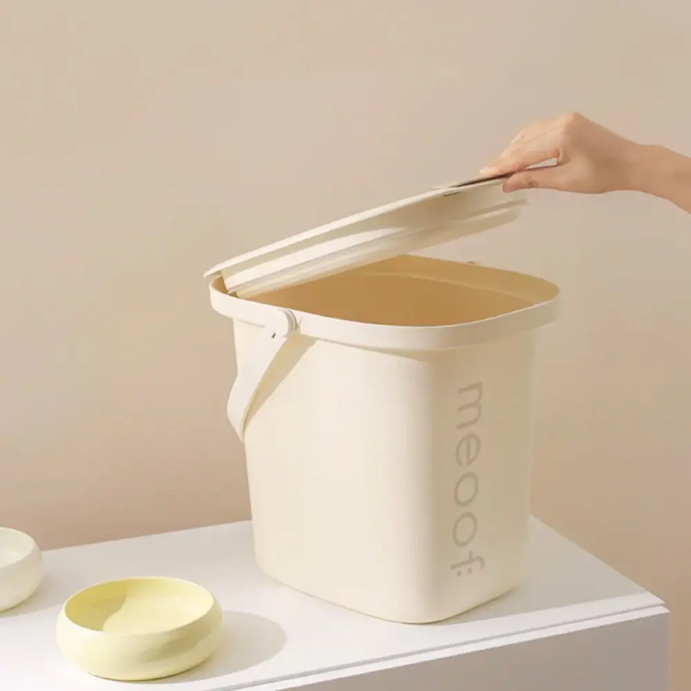 Smart Vacuum Pet Food Storage Container 13L Airtight Food Storage Bin Scoop